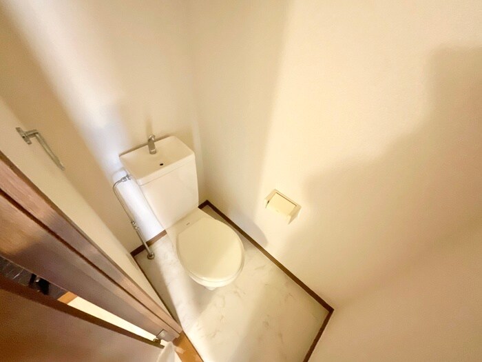 物件内観写真15　(トイレ)