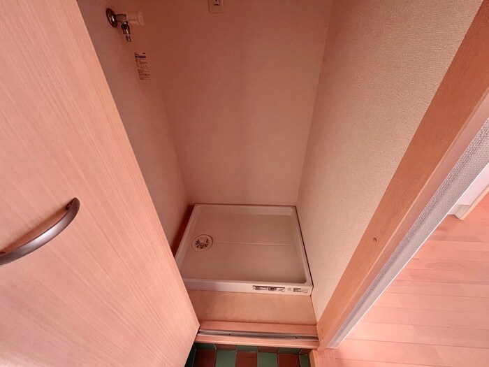 物件内観写真18　(洗濯機置場)