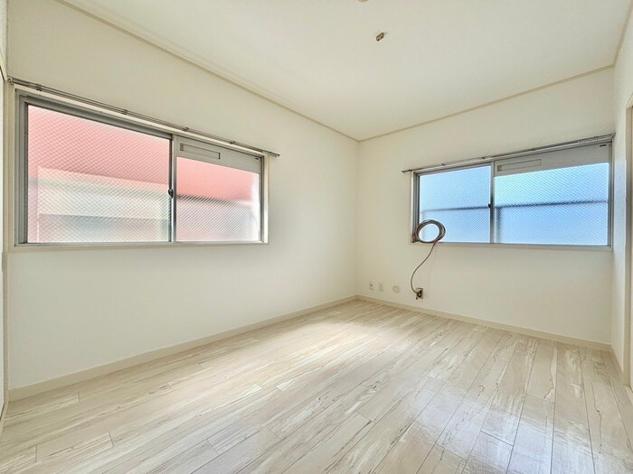 物件内観写真9　(居室)