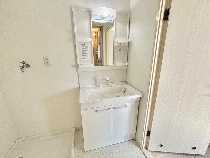 物件内観写真10　(洗面)