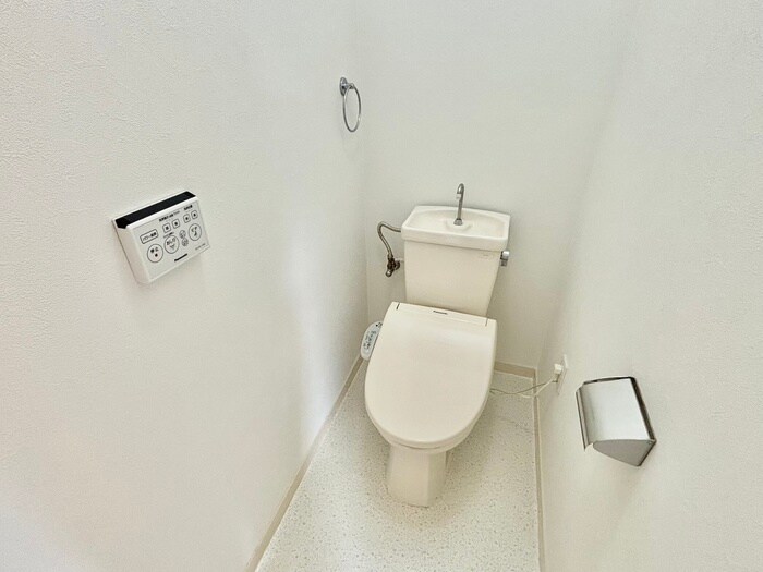 物件内観写真11　(トイレ)