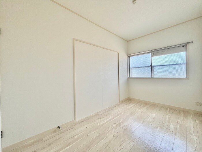 物件内観写真16　(居室)