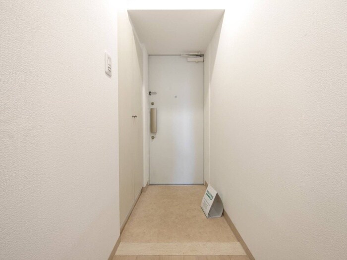 物件内観写真17　(玄関)