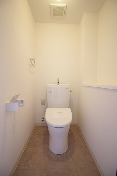 物件内観写真12　(トイレ)