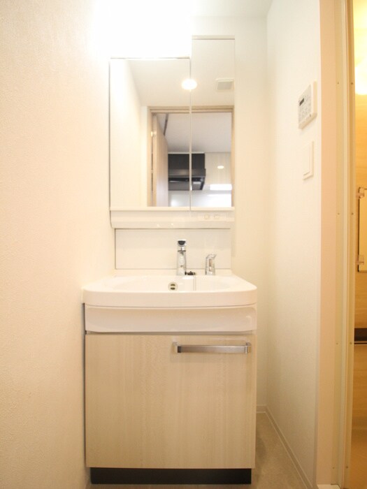 物件内観写真13　(洗面)