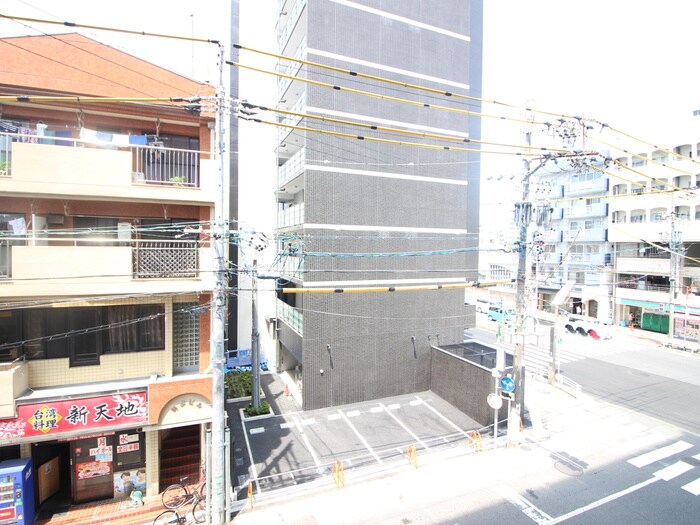 物件内観写真16　(室内からの展望)