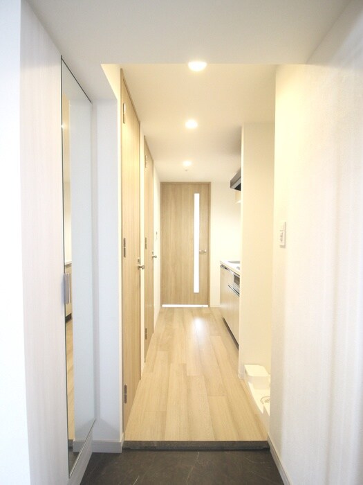 物件内観写真17　(玄関)