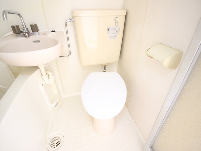 物件内観写真12　(トイレ)