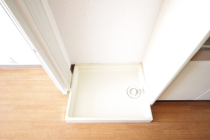 物件内観写真13　(洗濯機置場)