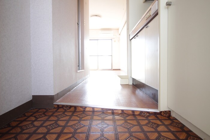 物件内観写真18　(廊下)