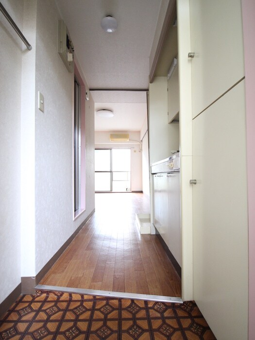 物件内観写真19　(廊下)