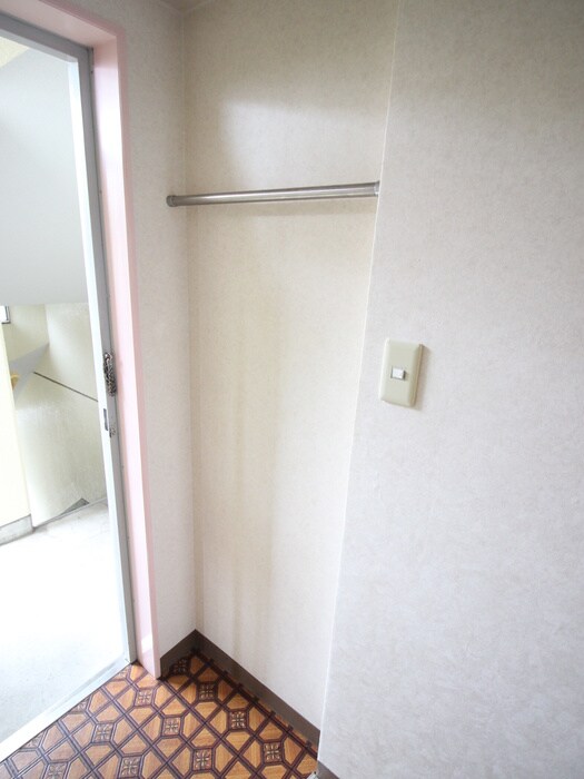 物件内観写真21　(玄関)