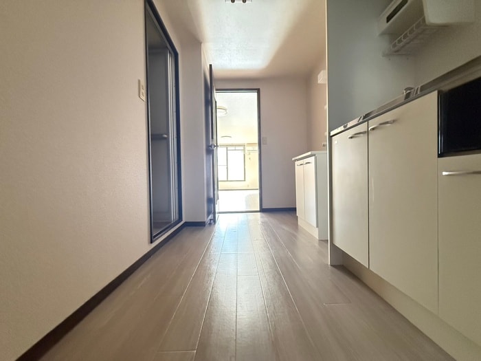 物件内観写真7　(廊下)