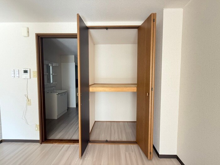物件内観写真17　(収納)