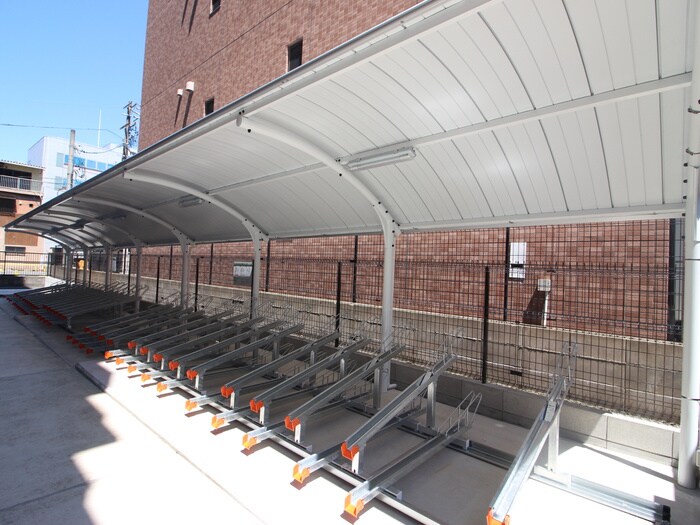 物件外観写真3　(駐輪場)