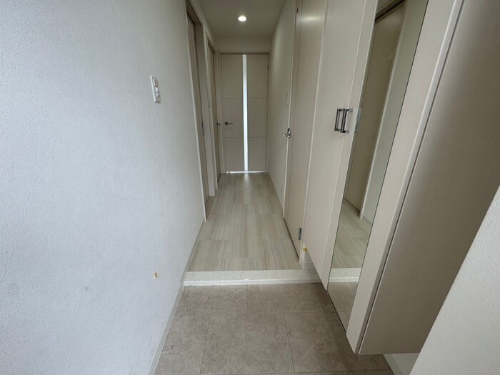 物件内観写真15　(玄関)