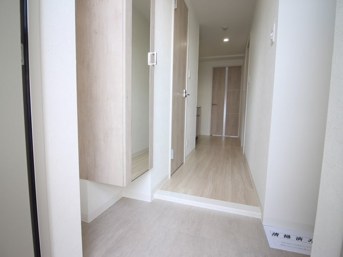 物件内観写真17　(玄関)