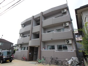 TRINITY外観写真