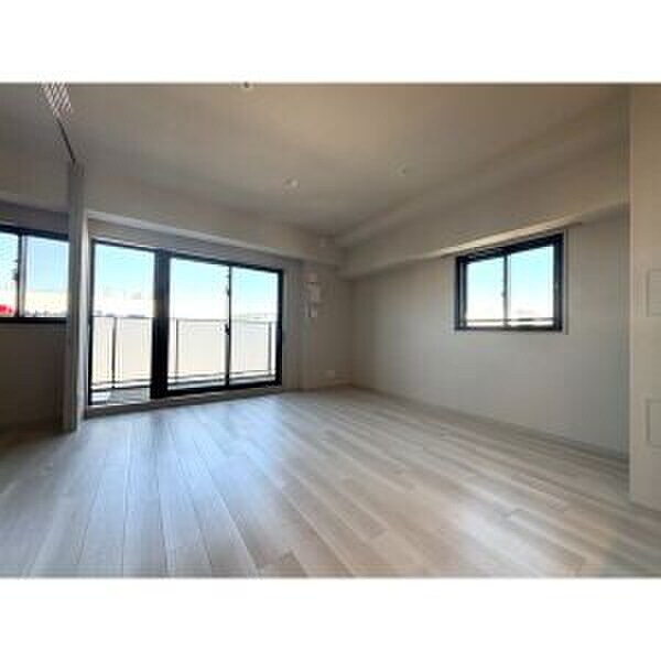 物件内観写真2　(居室)