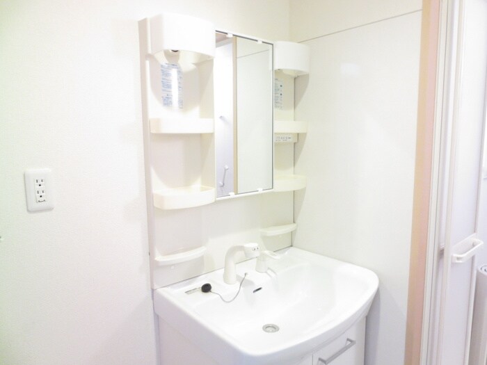 物件内観写真10　(洗面)