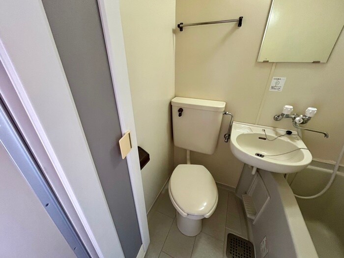 物件内観写真13　(トイレ)