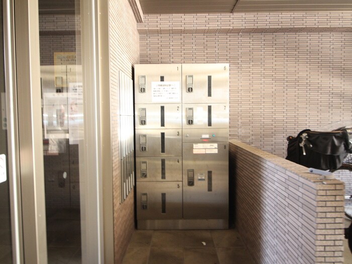 物件外観写真6　(建物設備)