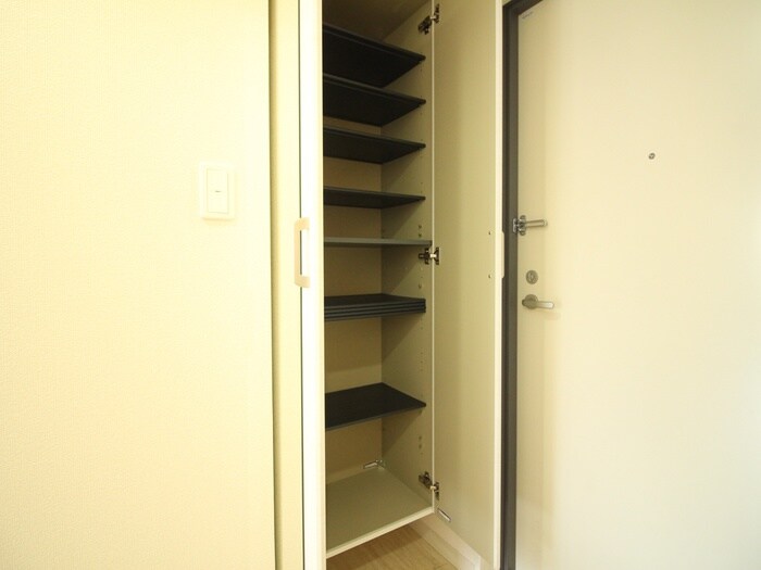 物件内観写真20　(靴箱)