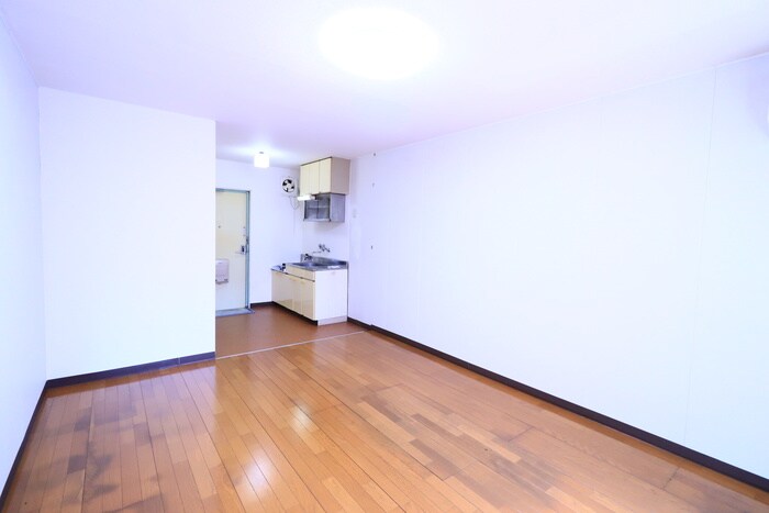 物件内観写真8　(居室)