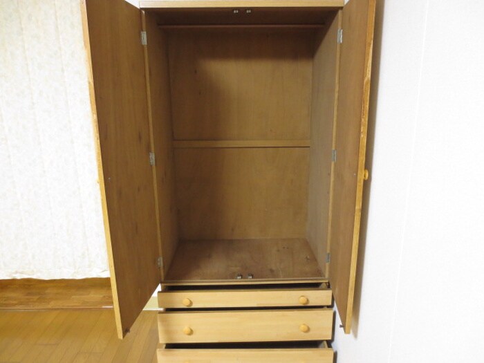 物件内観写真12　(収納)