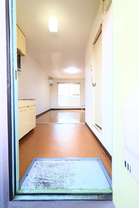物件内観写真19　(玄関)