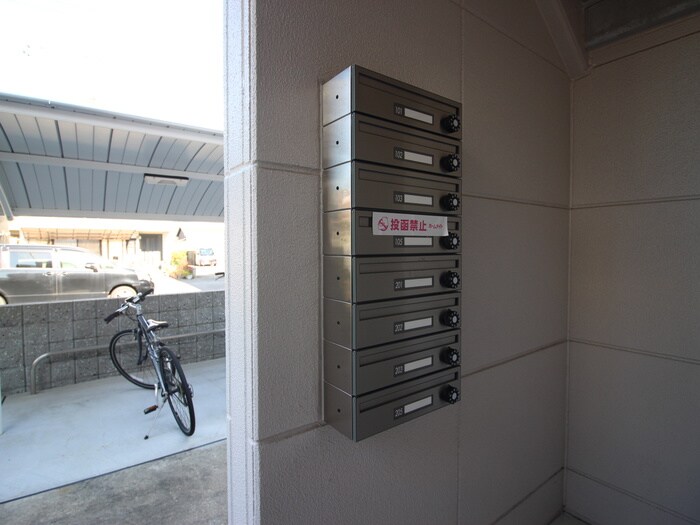 物件外観写真6　(建物設備)