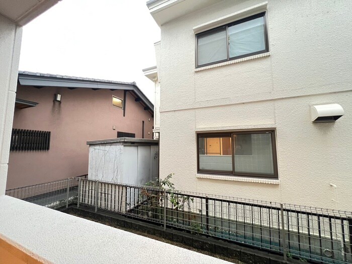 物件内観写真22　(室内からの展望)