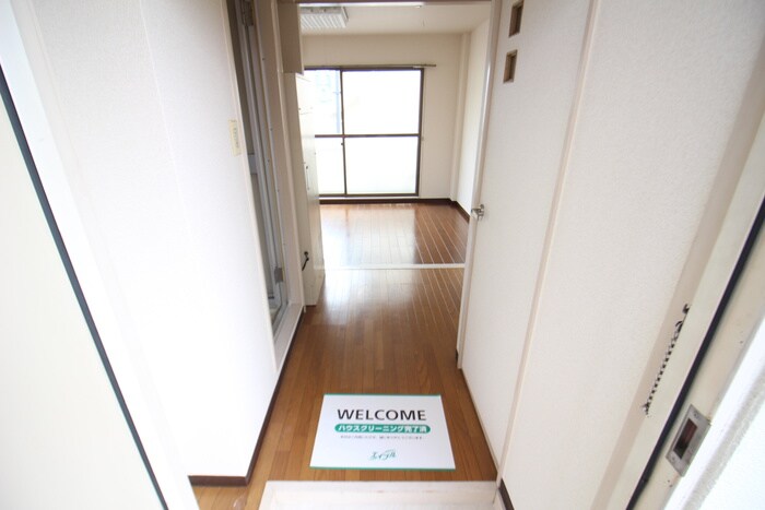 物件内観写真19　(玄関)