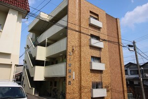 コーポ霞ヶ丘外観写真