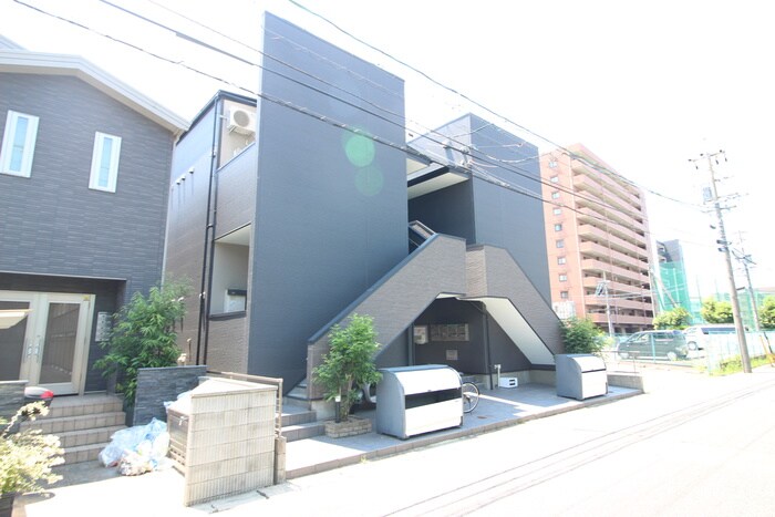 物件外観写真2　(外観写真)