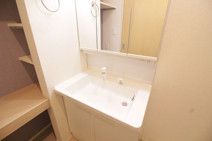 物件内観写真10　(洗面)