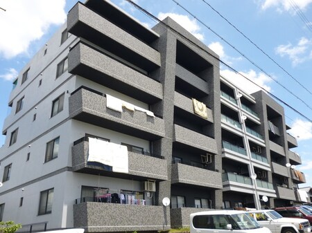 カ－サシ－ガル参番館外観写真