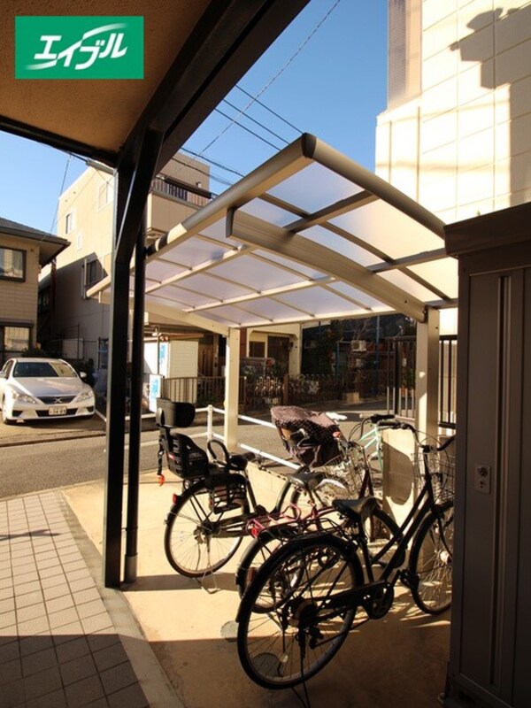 駐輪場