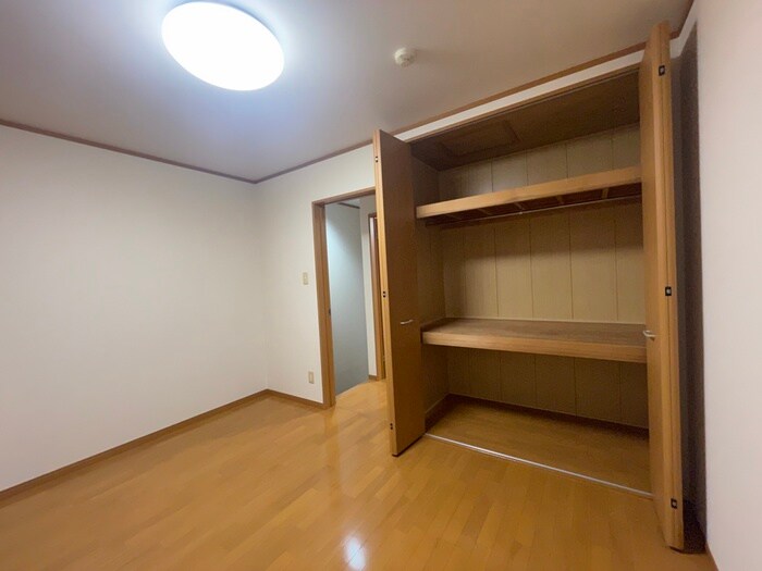 物件内観写真14　(収納)