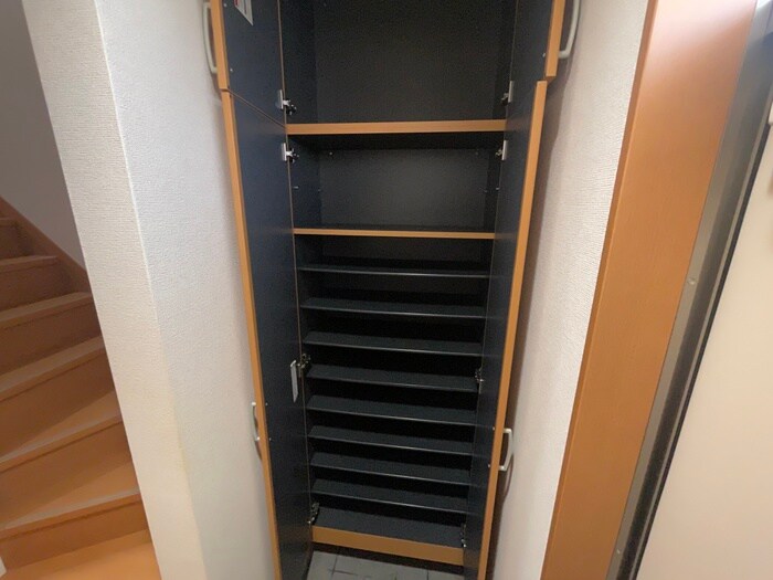 物件内観写真15　(靴箱)