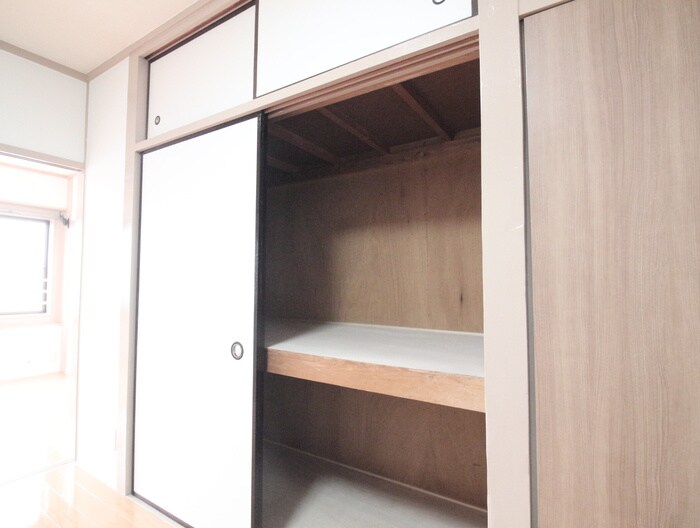 物件内観写真8　(収納)