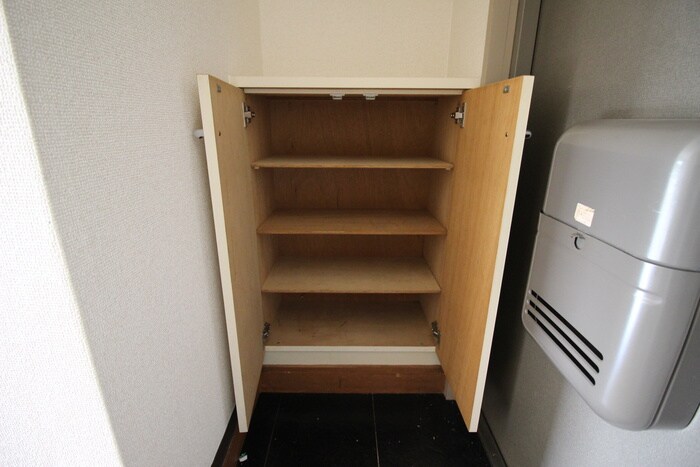 物件内観写真6　(靴箱)