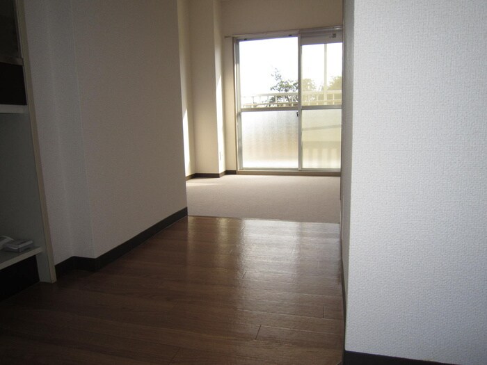 物件内観写真9　(廊下)