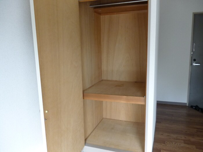物件内観写真11　(収納)