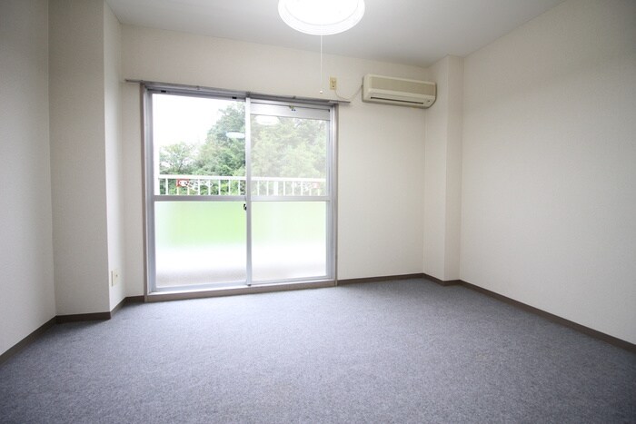 物件内観写真11　(居室)