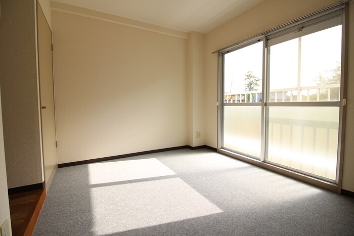 物件内観写真12　(居室)