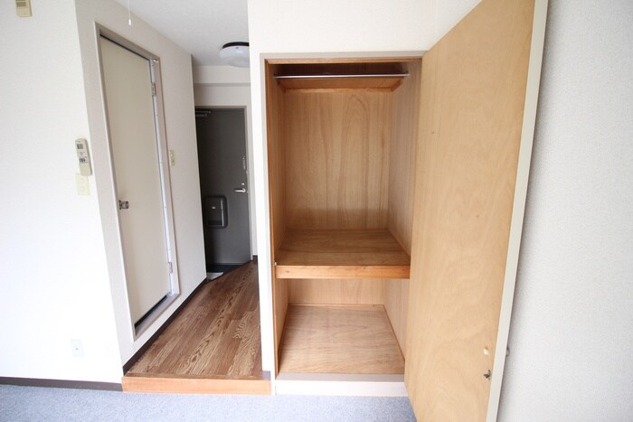 物件内観写真13　(収納)
