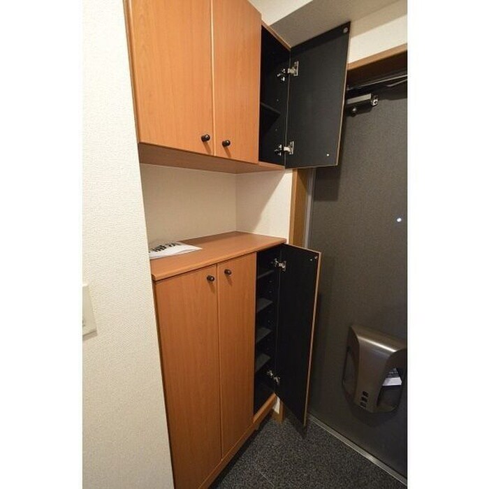 物件内観写真12　(靴箱)
