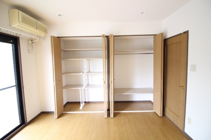 物件内観写真13　(収納)
