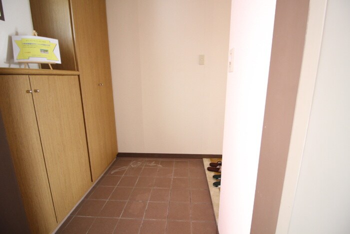 物件内観写真20　(玄関)